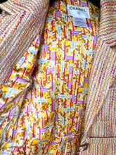 Load image into Gallery viewer, CHANEL 2001 LESAGE PINK TWEED JACKET BELT w/ EXTRAVAGANT COCO LINING