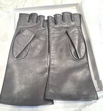 Load image into Gallery viewer, CAROLYN ROWAN SWAROVSKI LAMB LEATHER FINGERLESS GLOVES NEW