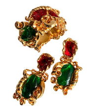 Load image into Gallery viewer, FRENCH 1980s BAROQUE RED EMERALD RESIN EARRINGS CUFF SET