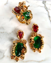 Load image into Gallery viewer, FRENCH 1980s BAROQUE RED EMERALD RESIN EARRINGS CUFF SET