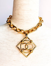 Load image into Gallery viewer, CHANEL MASSIVE LOGO PLAQUE GILT CHAIN NECKLACE 1994