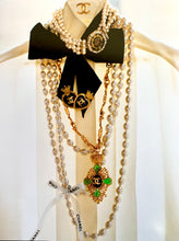 Load image into Gallery viewer, CHANEL 1986 1987 AUTUMN WINTER CATALOGUE INÈS DE LA FRESSANGE