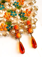 Load image into Gallery viewer, CHANEL EXCEPTIONAL GRIPOIX CAMELLIA BOUQUETS PEARL SAUTOIR