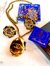 Load image into Gallery viewer, CHANEL RARE JUMBO LOCKET WITH LEATHER GILT CHAIN NECKLACE 1994
