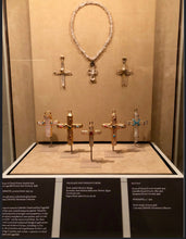 Load image into Gallery viewer, CHANEL RARE ROBERT GOOSSENS MASSIVE GRIPOIX AND ROSE QUARTZ PENDANT NECKLACE