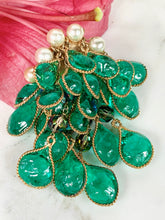 Load image into Gallery viewer, CHANEL CASCADE  OF EMERALD GRIPOIX CHARMS WATERFALL BROOCH 1994