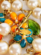 Load image into Gallery viewer, CHANEL EXCEPTIONAL GRIPOIX CAMELLIA BOUQUETS PEARL SAUTOIR