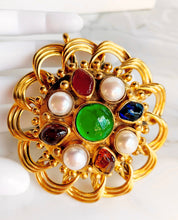 Load image into Gallery viewer, CHANEL RUNWAY MASSIVE GRIPOIX POURED GLASS PENDANT BROOCH