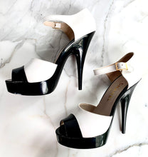 Load image into Gallery viewer, CHANEL RARE ICONIC 1995 SPRING BARBIE PATENT RUNWAY SANDALS NEW IN BOX
