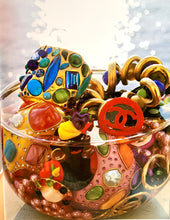 Load image into Gallery viewer, CHANEL 1991 SPRING SUMMER CATALOGUE SCUBA LINDA EVANGELISTA CHRISTY TURLINGTON