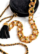 Load image into Gallery viewer, CHANEL IMPORTANT MULTI-COLOUR GRIPOIX FILIGREE PEARL 1991 ADVERTISEMENT NECKLACE
