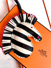 Load image into Gallery viewer, HERMÈS MILO LEATHER GEE GEE SAVANNAH BAG CHARM CRAIE NOIR ROSE MEXICO