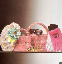 Load image into Gallery viewer, CHANEL 1992 - 1995 FOUR CATALOGUES "LA LETTRE DE LA MODE" CLAUDIA SCHIFFER