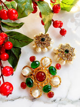 Load image into Gallery viewer, CHANEL MASSIVE GRIPOIX POURED GLASS PENDANT BROOCH