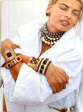 Load image into Gallery viewer, CHANEL 1991 SPRING SUMMER CATALOGUE SCUBA LINDA EVANGELISTA CHRISTY TURLINGTON