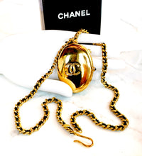 Load image into Gallery viewer, CHANEL RARE JUMBO LOCKET WITH LEATHER GILT CHAIN NECKLACE 1994
