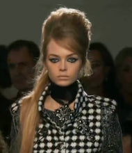 Load image into Gallery viewer, CHANEL MASSIVE RUNWAY RESIN AND VELVET 2008 RUTHENIUM NECKLACE CHOKER NEW WITH TAGS