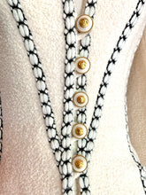 Load image into Gallery viewer, CHANEL ICONIC SUPERMODEL RUNWAY IVORY JACKET 1993 - 1994 AUTUMN WINTER CLAUDIA SCHIFFER