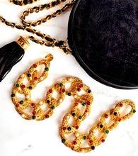 Load image into Gallery viewer, CHANEL IMPORTANT MULTI-COLOUR GRIPOIX FILIGREE PEARL 1991 ADVERTISEMENT NECKLACE