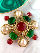Load image into Gallery viewer, CHANEL MASSIVE GRIPOIX POURED GLASS PENDANT BROOCH