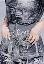 Load image into Gallery viewer, CHANEL MASSIVE SIGNATURE SCRIPT CHAIN RUNWAY SILVER BROOCH 2006 Spring