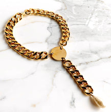 Load image into Gallery viewer, CHANEL IMPORTANT MEDALLION COLLAR WITH BAROQUE GRIPOIX PEARL DANGLE