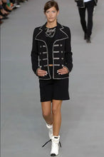 Load image into Gallery viewer, CHANEL MASSIVE SIGNATURE SCRIPT CHAIN RUNWAY SILVER BROOCH 2006 Spring