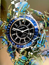 Load image into Gallery viewer, STILETTO 2005 CHANEL LIMITED EDITION COLLECTOR'S BOOK MAGAZINE