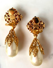 Load image into Gallery viewer, CHANEL ORNATE JUMBO GRIPOIX GLASS AND PEARL EARRINGS 1994