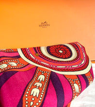 Load image into Gallery viewer, HERMÈS BALADE EN BERLINE CASHMERE SILK 140 cm SHAWL SCARF NEW WITH BOX