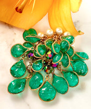 Load image into Gallery viewer, CHANEL CASCADE  OF EMERALD GRIPOIX CHARMS WATERFALL BROOCH 1994