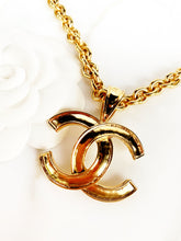 Load image into Gallery viewer, CHANEL CLASSIC 1994 CC ICONIC NECKLACE