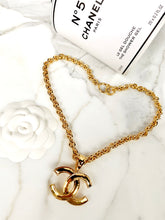 Load image into Gallery viewer, CHANEL CLASSIC 1994 CC ICONIC NECKLACE