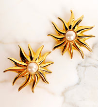 Load image into Gallery viewer, CHANEL MASSIVE SOLEIL ETOILE EARRINGS WITH GRIPOIX PEARLS