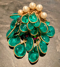 Load image into Gallery viewer, CHANEL CASCADE  OF EMERALD GRIPOIX CHARMS WATERFALL BROOCH 1994
