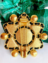 Load image into Gallery viewer, CHANEL RARE COUTURE GRIPOIX POURED GLASS GENUINE GEMSTONE 1995 BROOCH