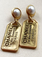 Load image into Gallery viewer, CHANEL MASSIVE 31 RUE CAMBON PEARL LUGGAGE TAG EARRINGS 2020