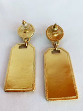 Load image into Gallery viewer, CHANEL MASSIVE 31 RUE CAMBON PEARL LUGGAGE TAG EARRINGS 2020