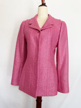 Load image into Gallery viewer, CHANEL BARBIE PINK TWEED JACKET CRUISE 2001 C PRISTINE