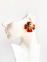 Load image into Gallery viewer, CHANEL ICONIC TORTOISE GILT LOGO QUATREFOIL CLOVER EARRINGS 1994