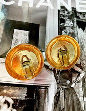 Load image into Gallery viewer, CHANEL 31 RUE CAMBON GRIPOIX GLASS PEARL JUMBO EARRING 1980s