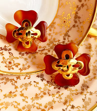 Load image into Gallery viewer, CHANEL ICONIC TORTOISE GILT LOGO QUATREFOIL CLOVER EARRINGS 1994