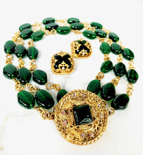 Load image into Gallery viewer, IMPORTANT CHANEL EMERALD GREEN GRIPOIX GLASS 3 STRAND 1982 NECKLACE