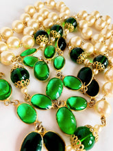 Load image into Gallery viewer, CHANEL EMERALD GREEN GRIPOIX JEWEL AND GLASS PEARL SAUTOIR VINTAGE