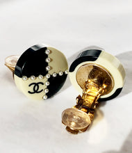 Load image into Gallery viewer, CHANEL BLACK AND WHITE CHARMING CHECKERBOARD PEARL CLIP ON EARRINGS 02