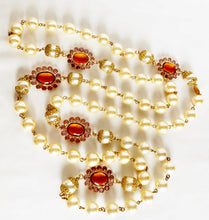 Load image into Gallery viewer, CHANEL RARE GRIPOIX DAISY FLOWERS AND GLASS PEARL VINTAGE NECKLACE
