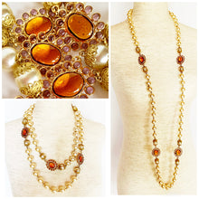 Load image into Gallery viewer, CHANEL RARE GRIPOIX DAISY FLOWERS AND GLASS PEARL VINTAGE NECKLACE