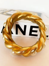 Load image into Gallery viewer, CHANEL GRIPOIX PEARL CORDAGE 1990 BANGLE BRACELET VICTOIRE DE CASTELLANE
