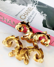 Load image into Gallery viewer, CHANEL MASSIVE ACANTHUS LEAF SCROLL BROOCH 1993 MATTE FINISH