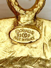 Load image into Gallery viewer, CHANEL MASSIVE GILT MEDALLION TWO-TONE NECKLACE